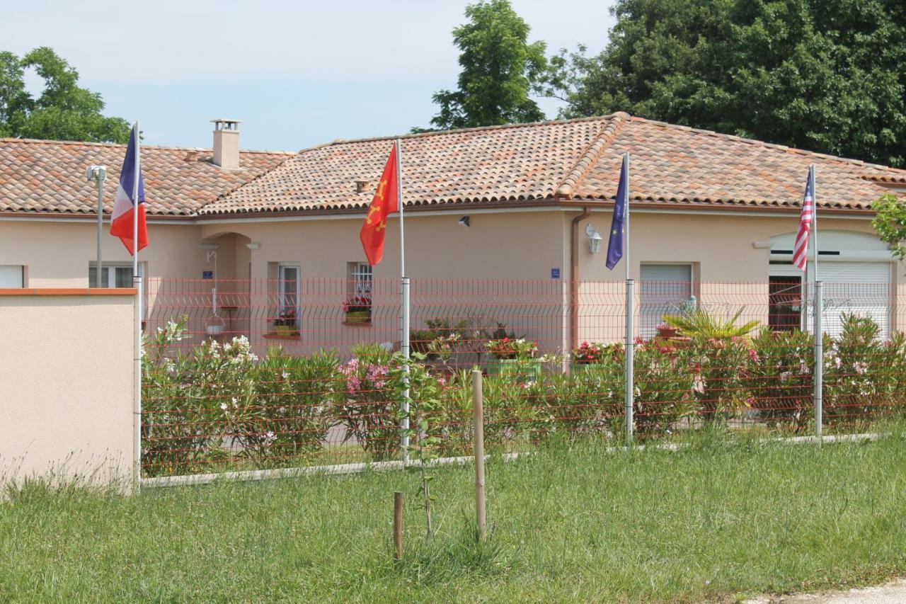 B&B La Garona Saint-Nicolas-de-la-Grave ภายนอก รูปภาพ